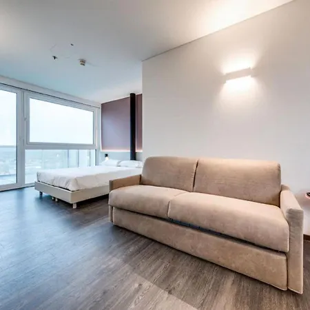 Pleasant In Near Mestre Train Station Appartement *